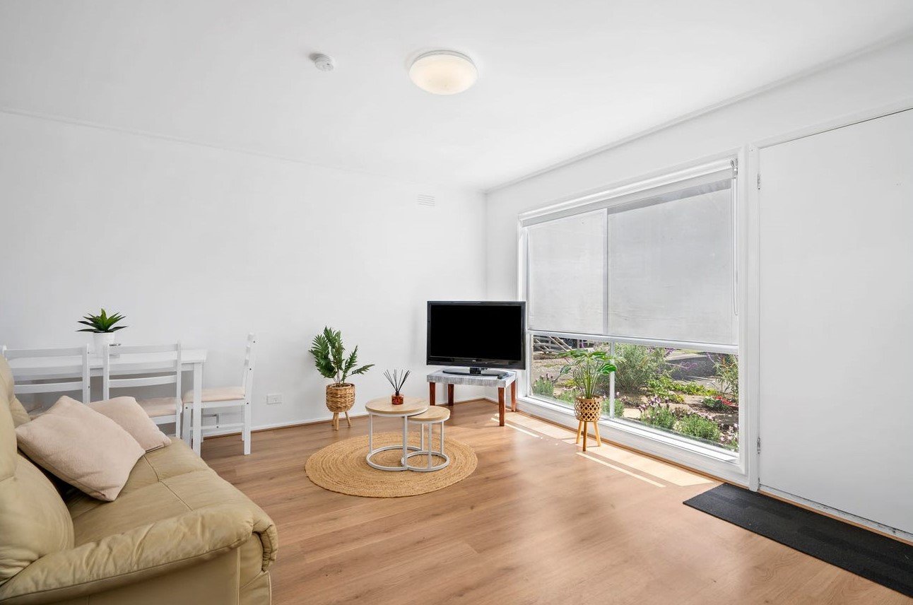 5/54 Cambra Road, Belmont image 2