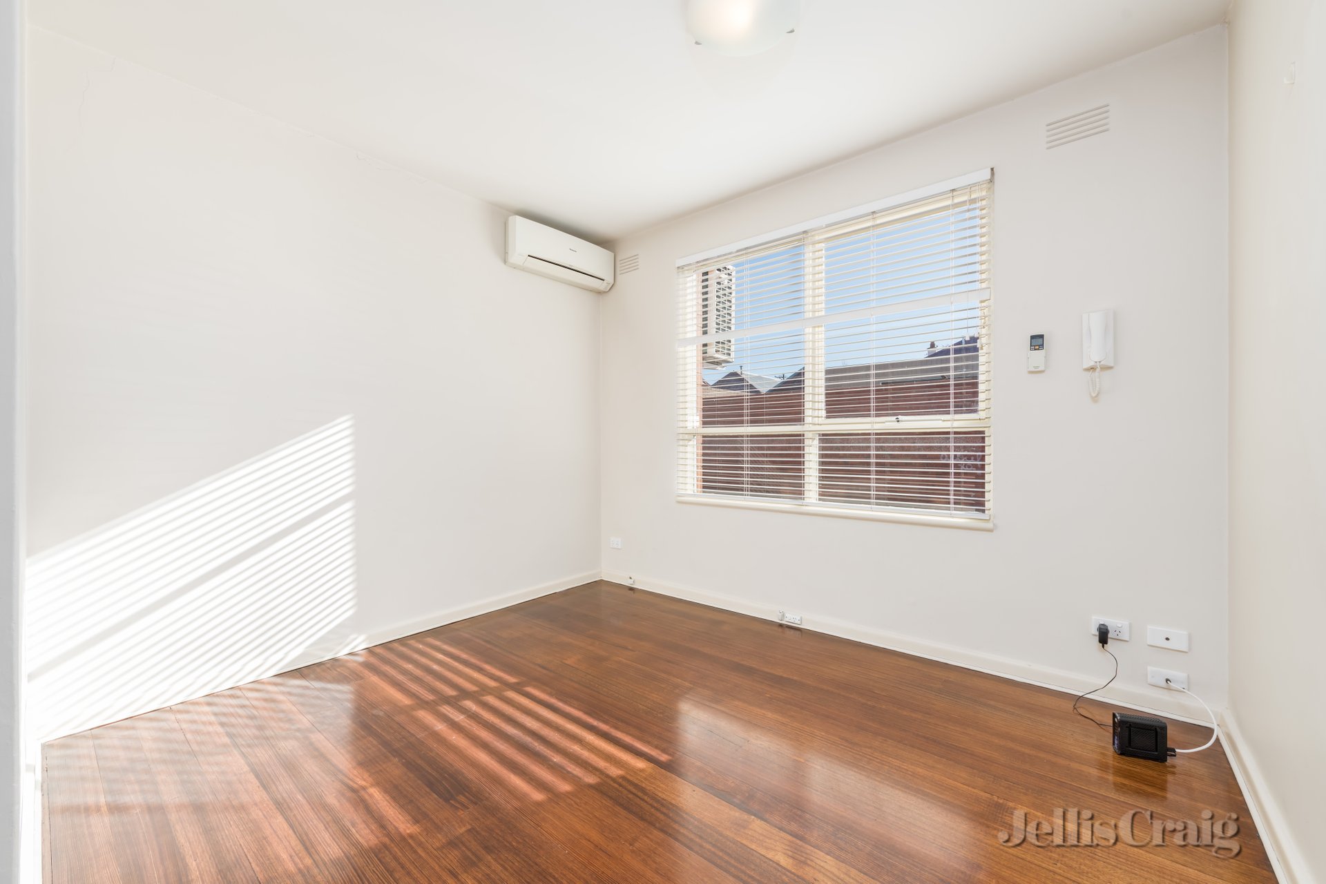 5/54 Emmaline Street, Northcote image 2