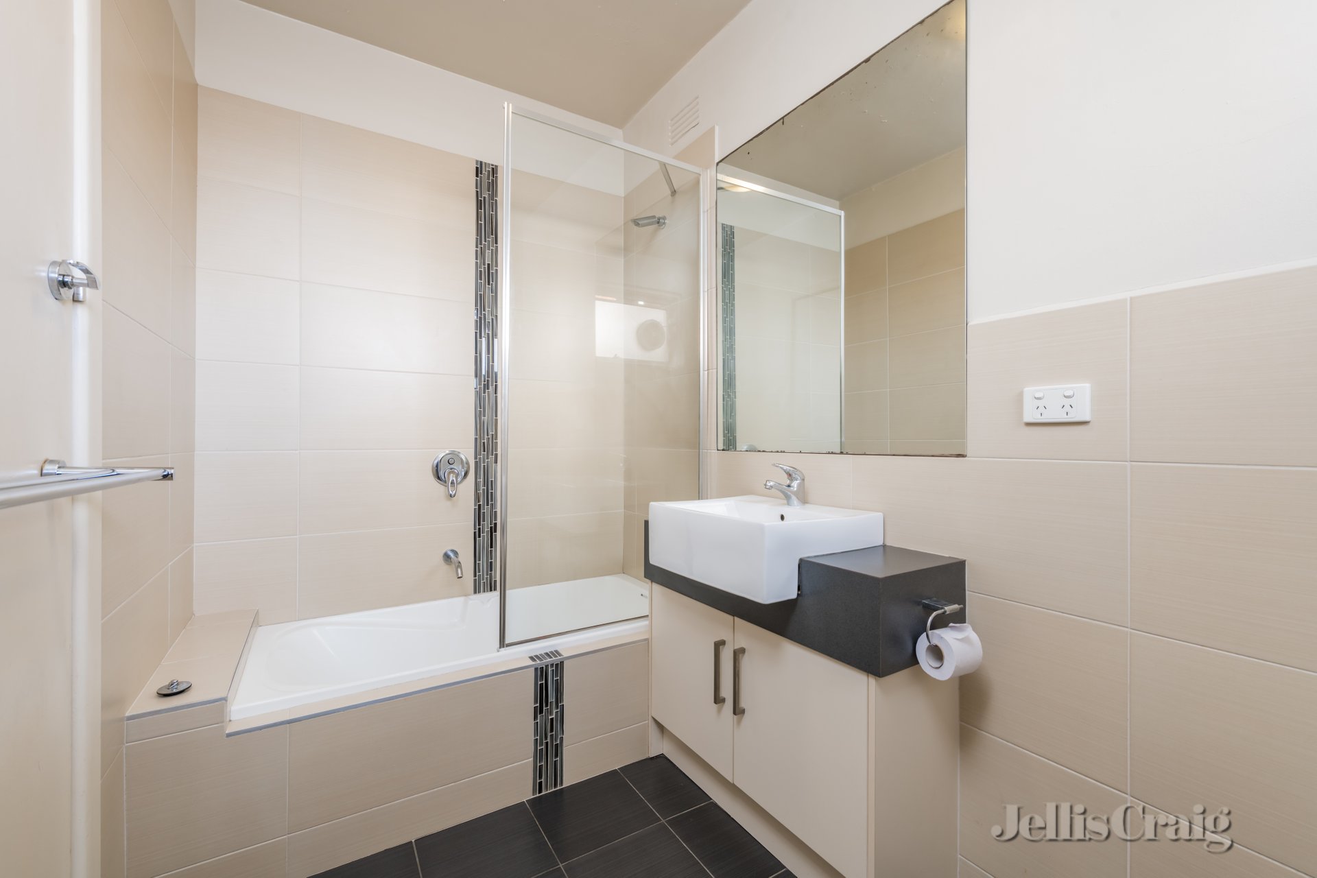 5/54 Emmaline Street, Northcote image 4