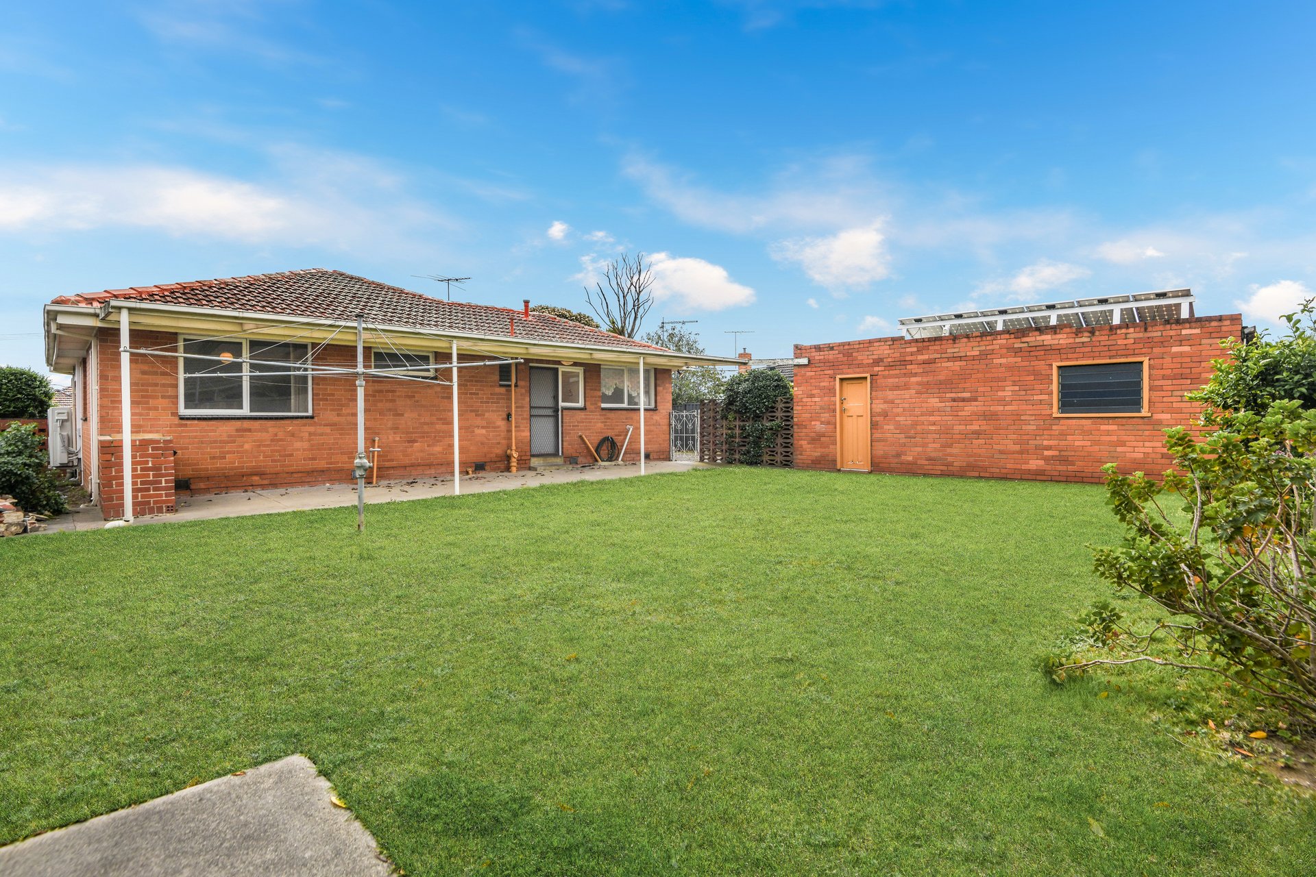 554 Huntingdale Road, Mount Waverley image 7
