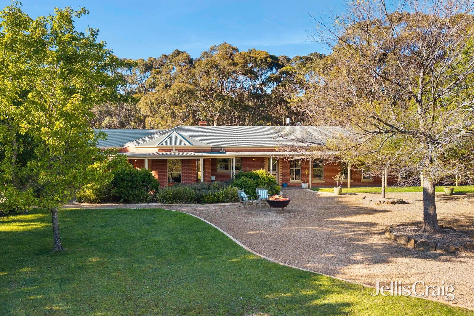 554 Romsey Road, Woodend image 6