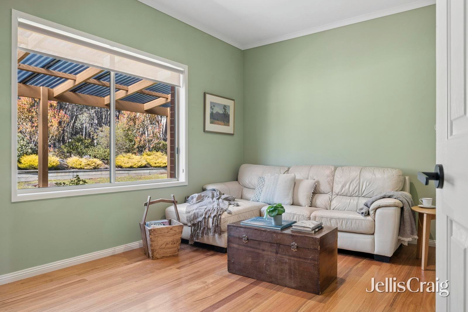 554 Romsey Road, Woodend image 21