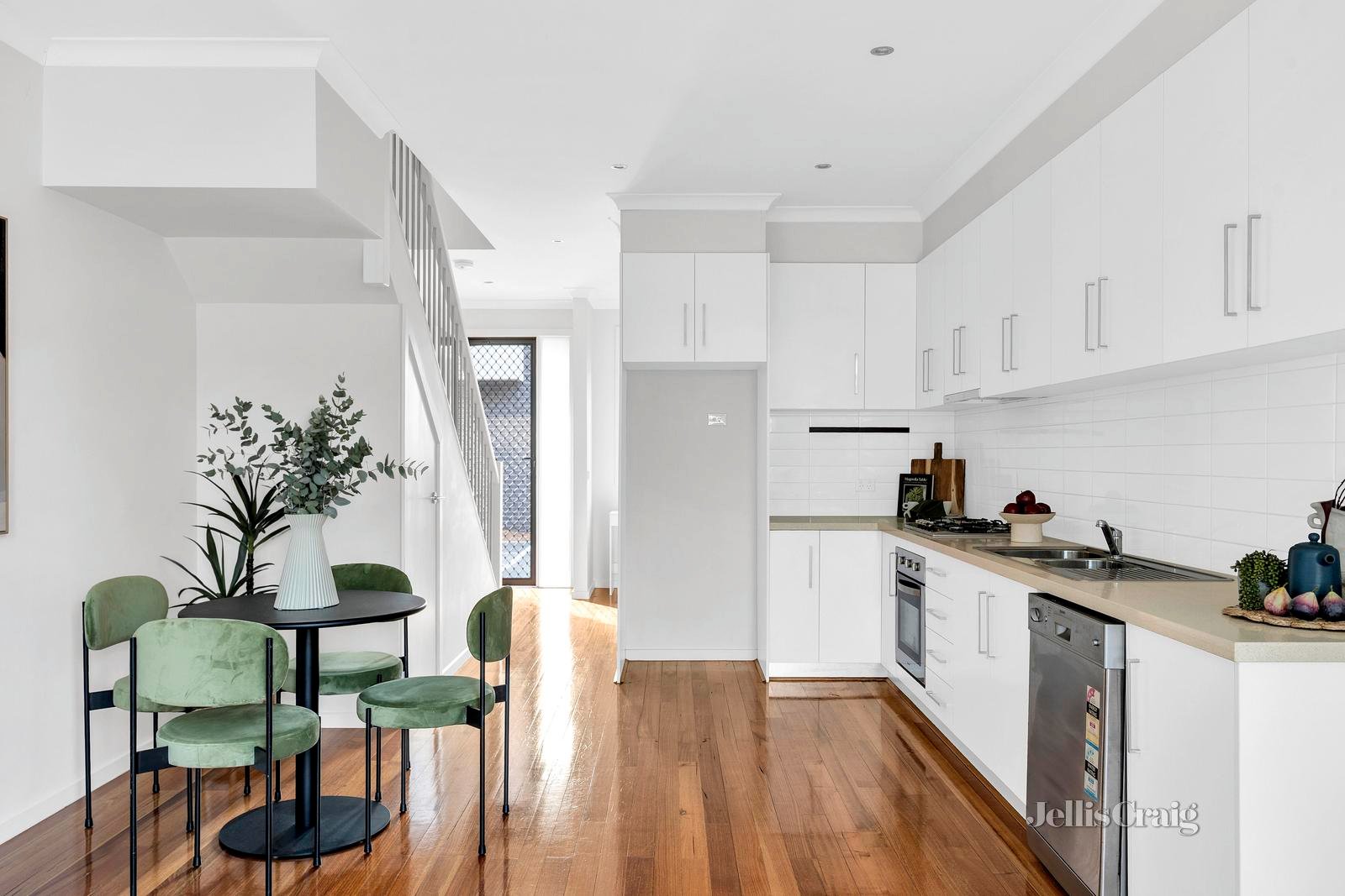 5/55 Warwick Road, Pascoe Vale image 3