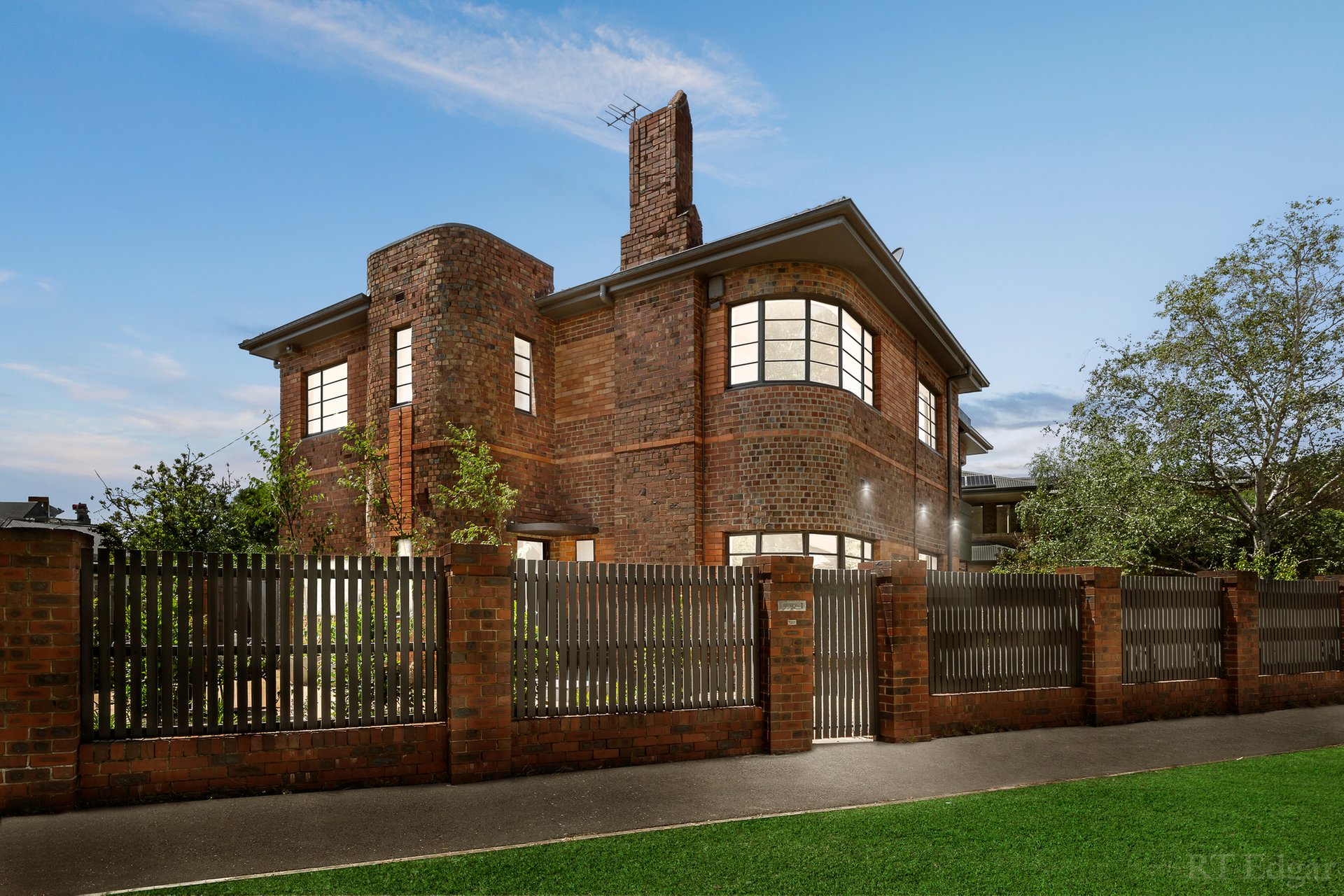 Property Gallery - Main Image