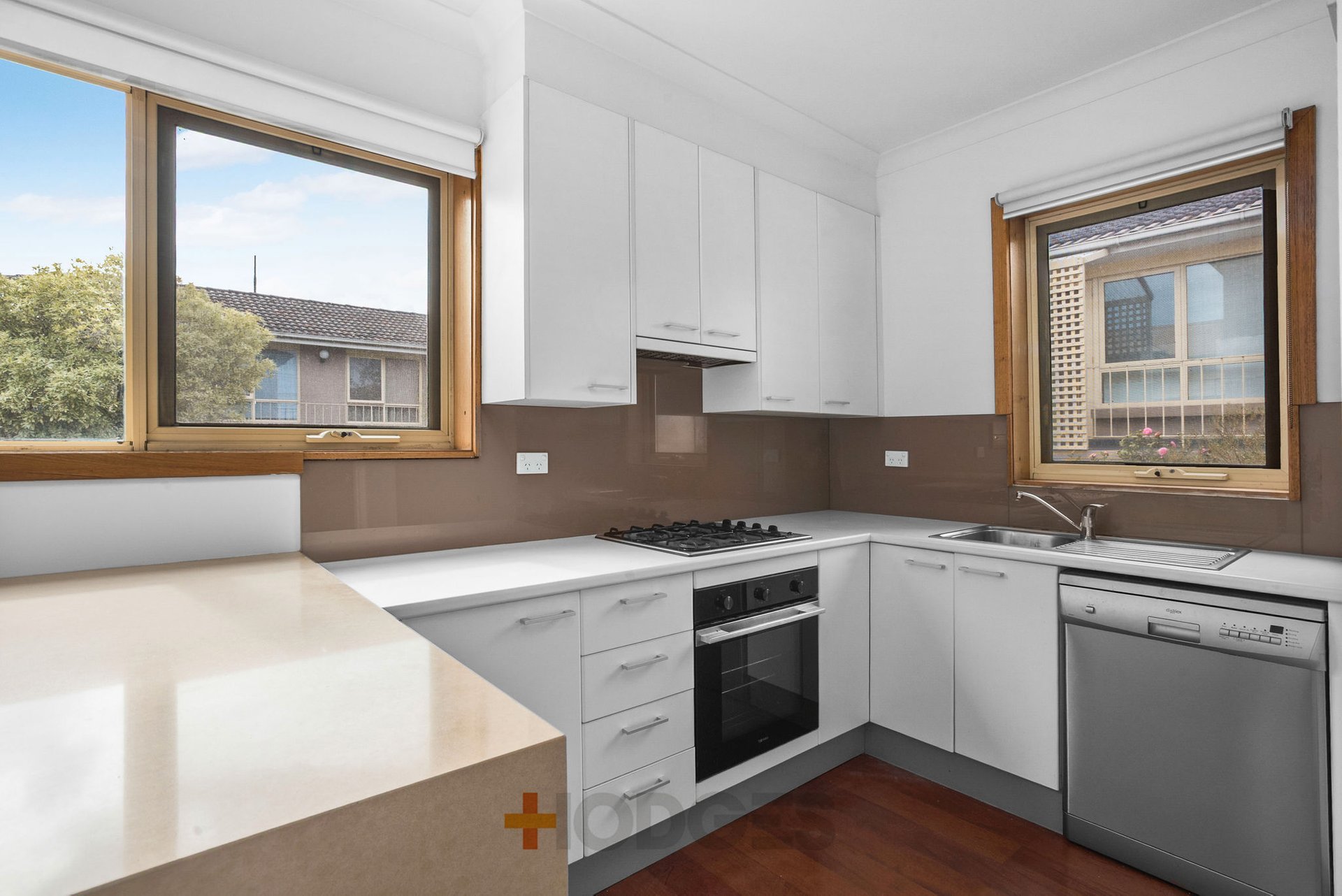 5/57 Collins Street Mentone