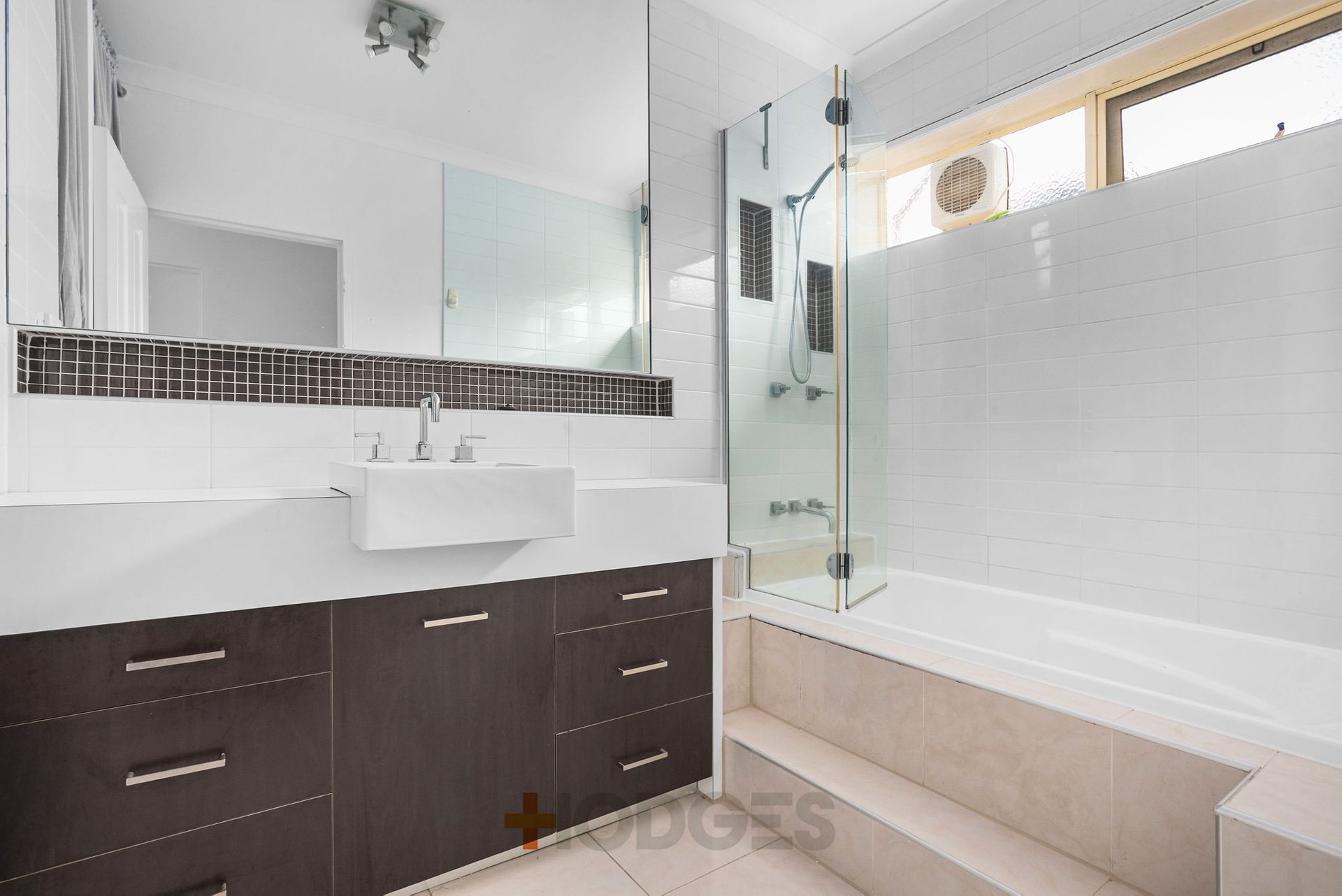 5/57 Collins Street Mentone