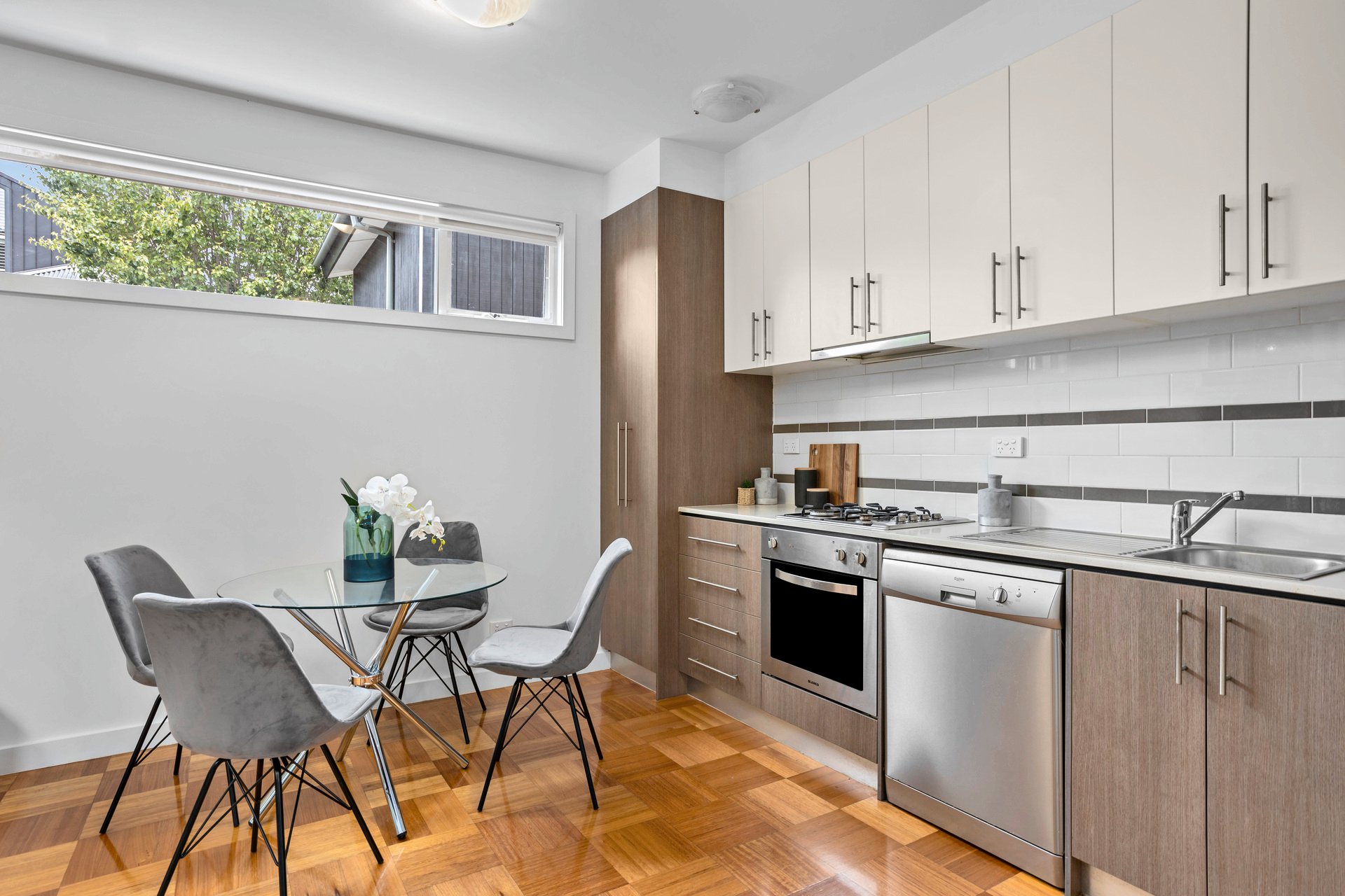 Property Gallery Thumbnail 4