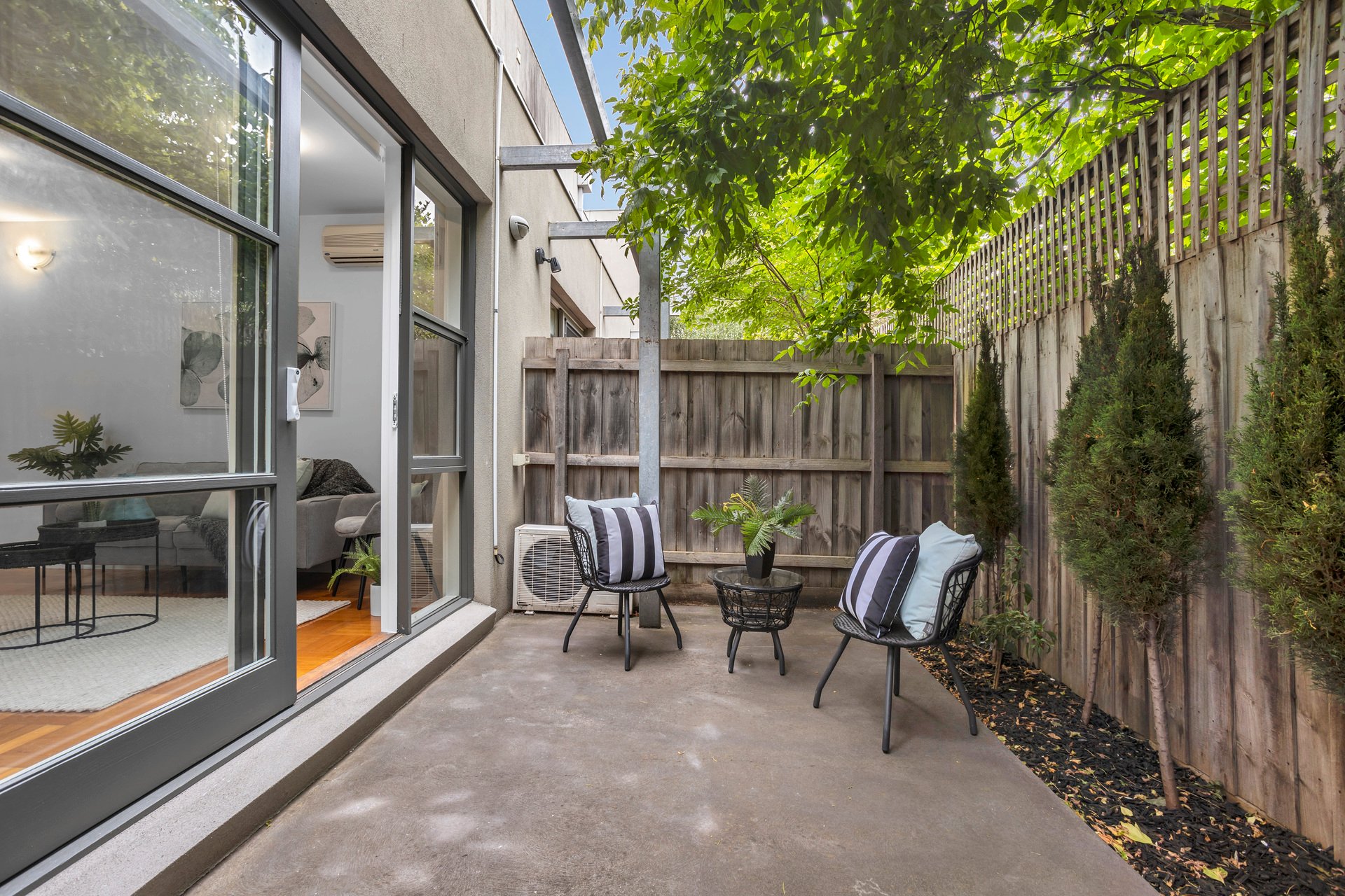 Property Gallery Thumbnail 9