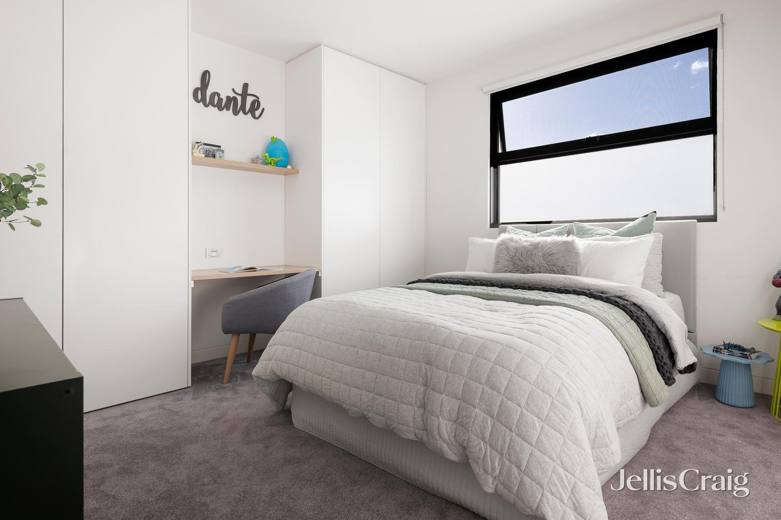 55A Graham Street, Newport image 10