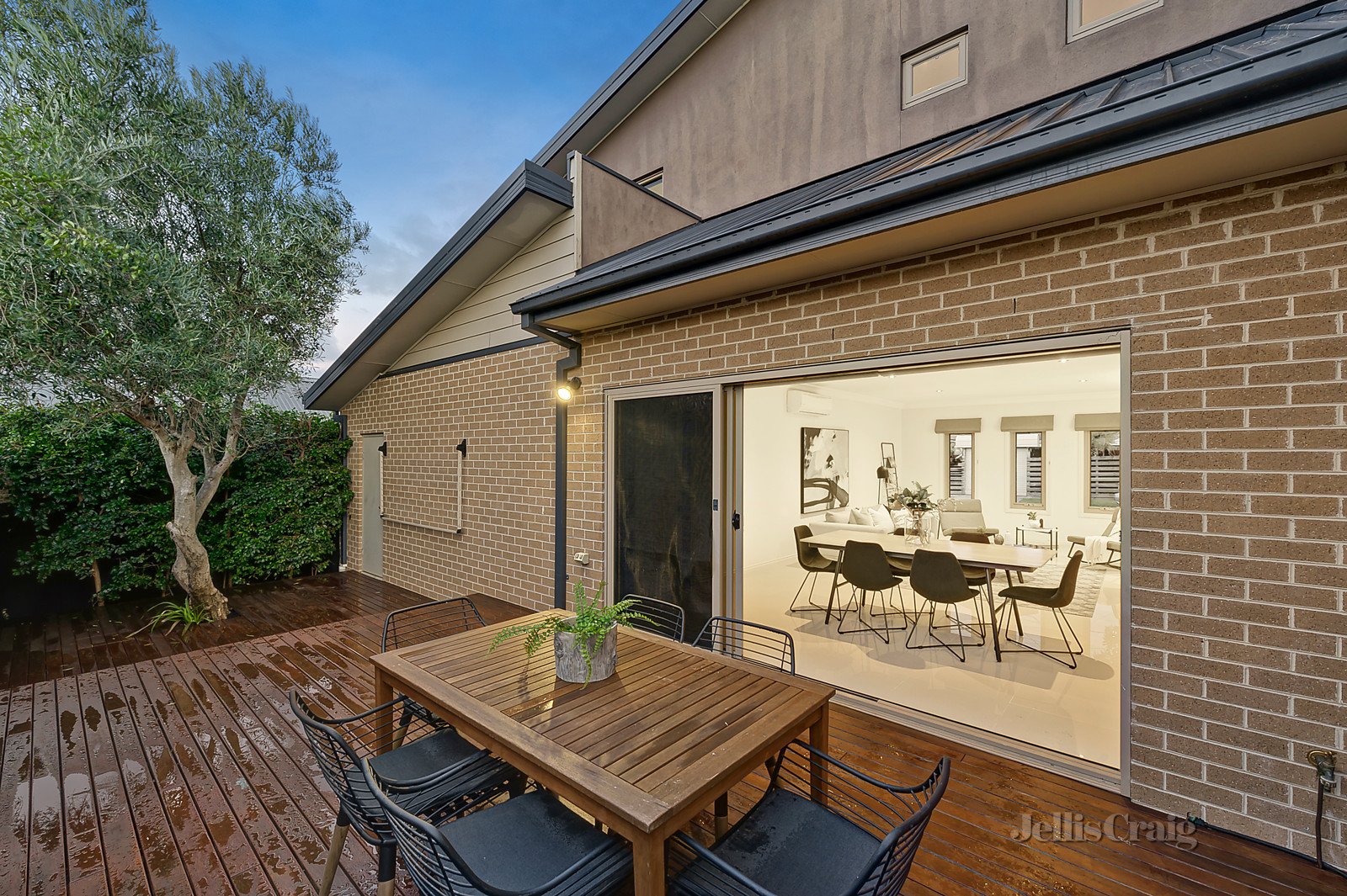 55A Parkmore Road, Bentleigh East image 8