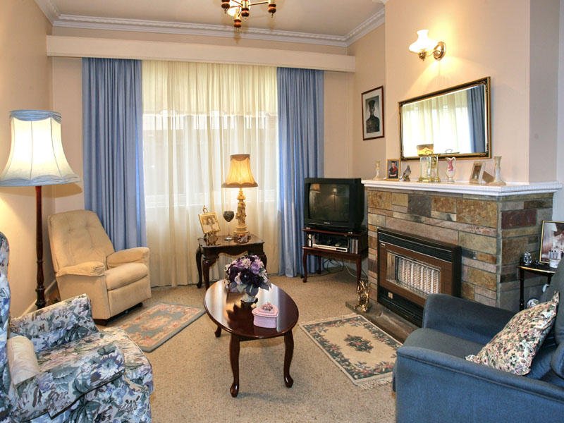 56 Addison Street, Elwood image 2