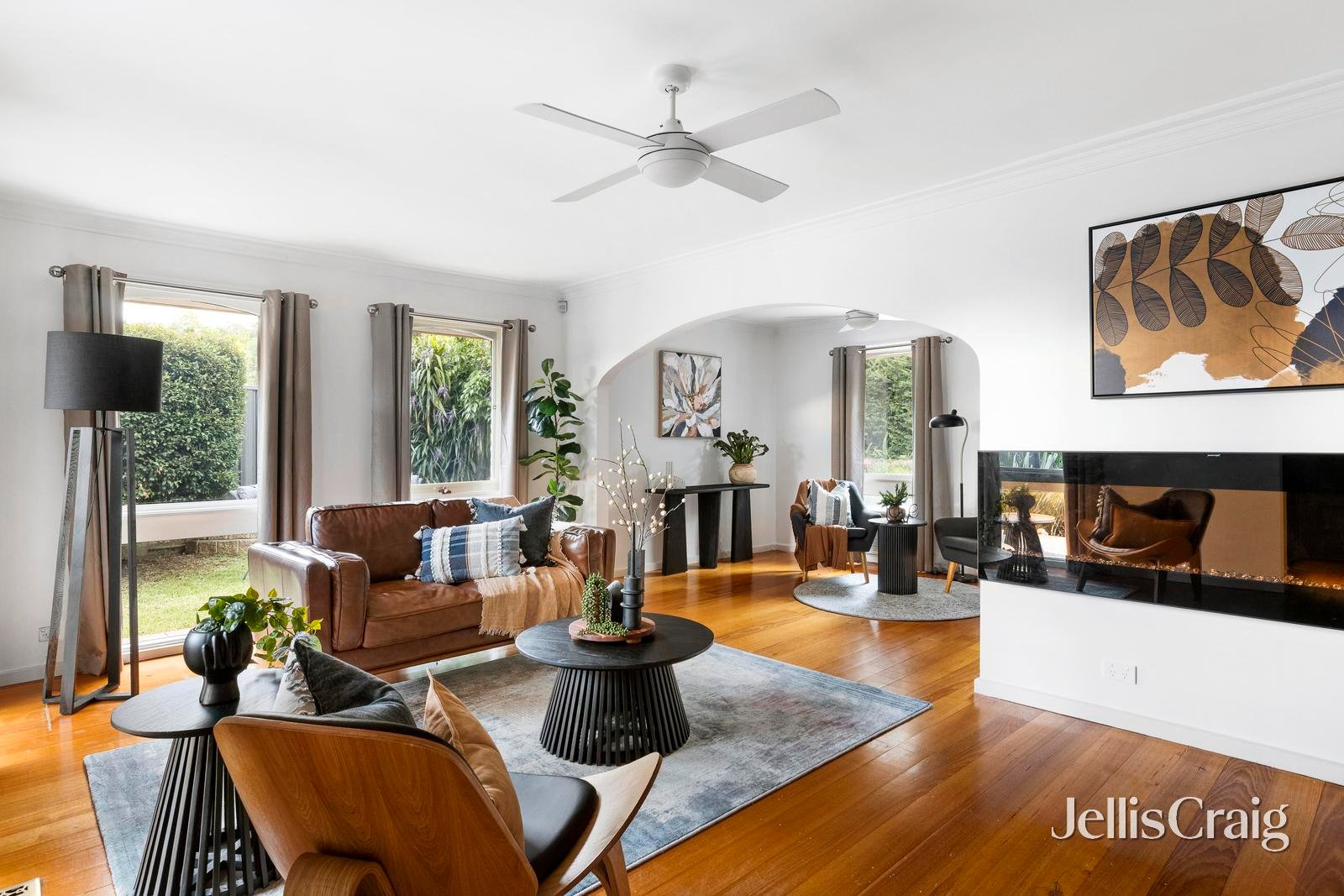 56 Avandina Crescent, Greensborough image 3