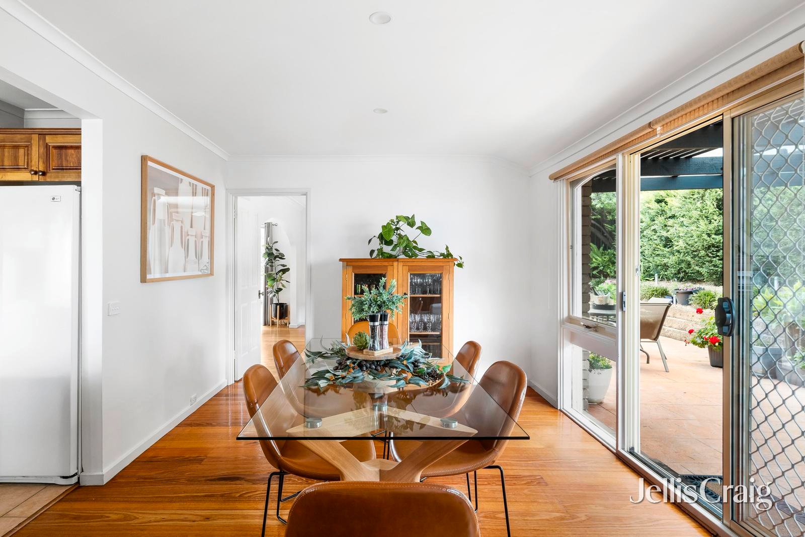 56 Avandina Crescent, Greensborough image 5