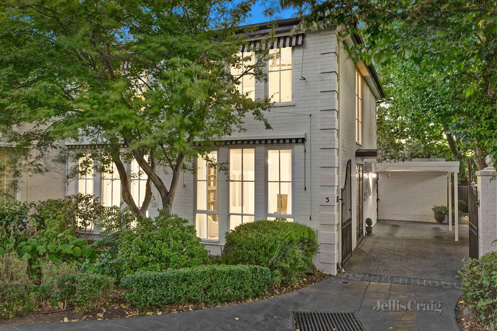 5/6 Balwyn Road, Canterbury image 1