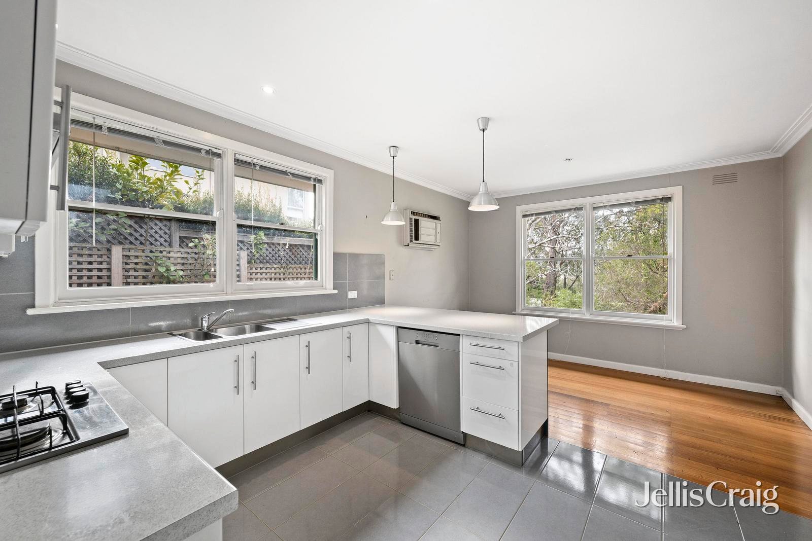 56 Bayswater Road, Croydon image 4