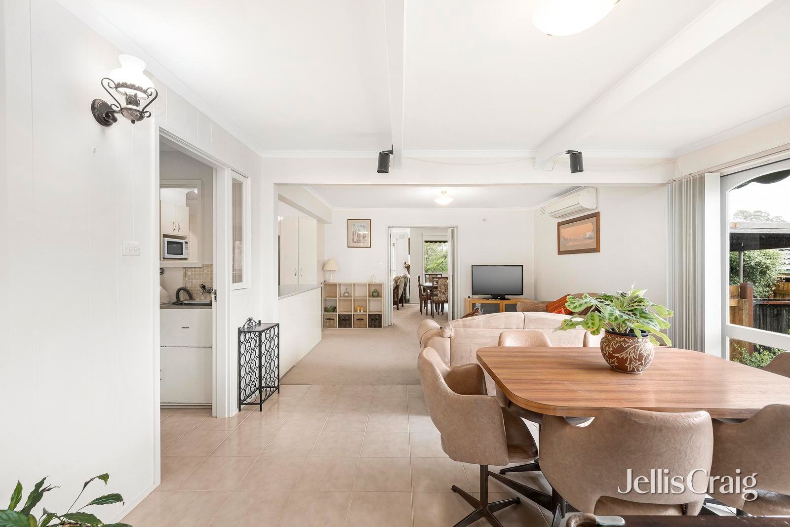 56 Bellara Drive, Mooroolbark image 9