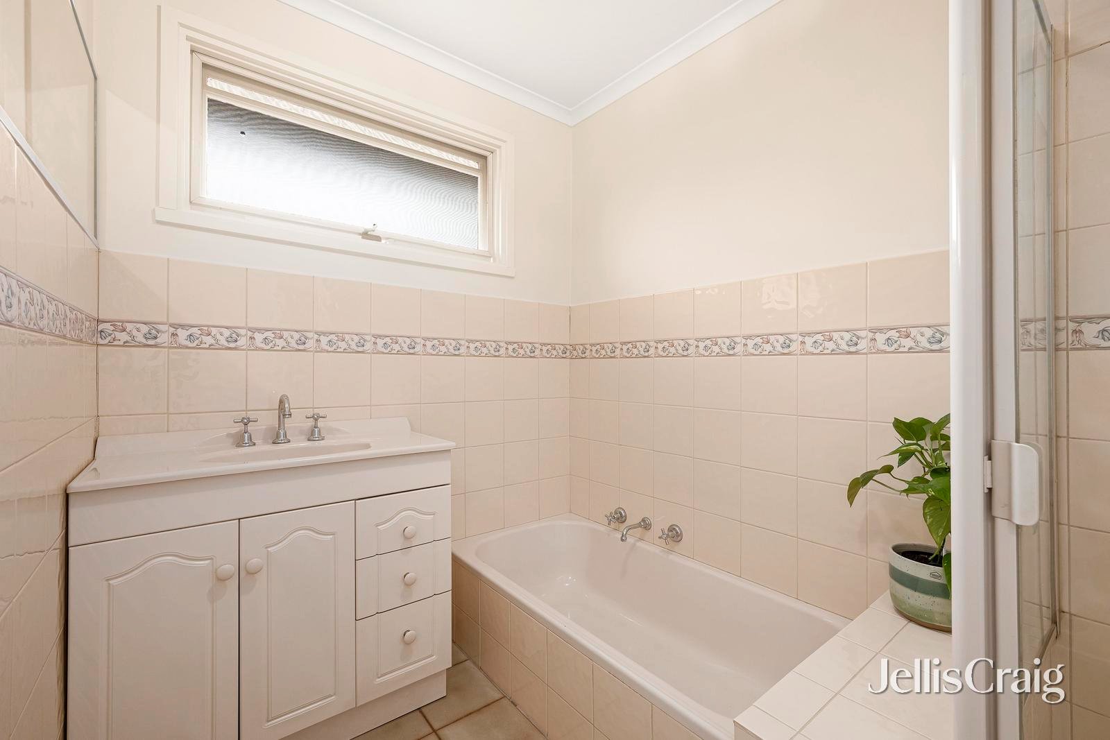 56 Bellara Drive, Mooroolbark image 15