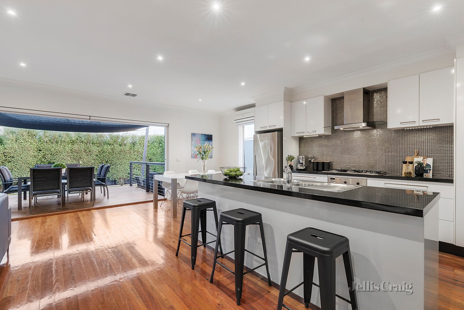 56 Bellevue Road, Bentleigh East image 3