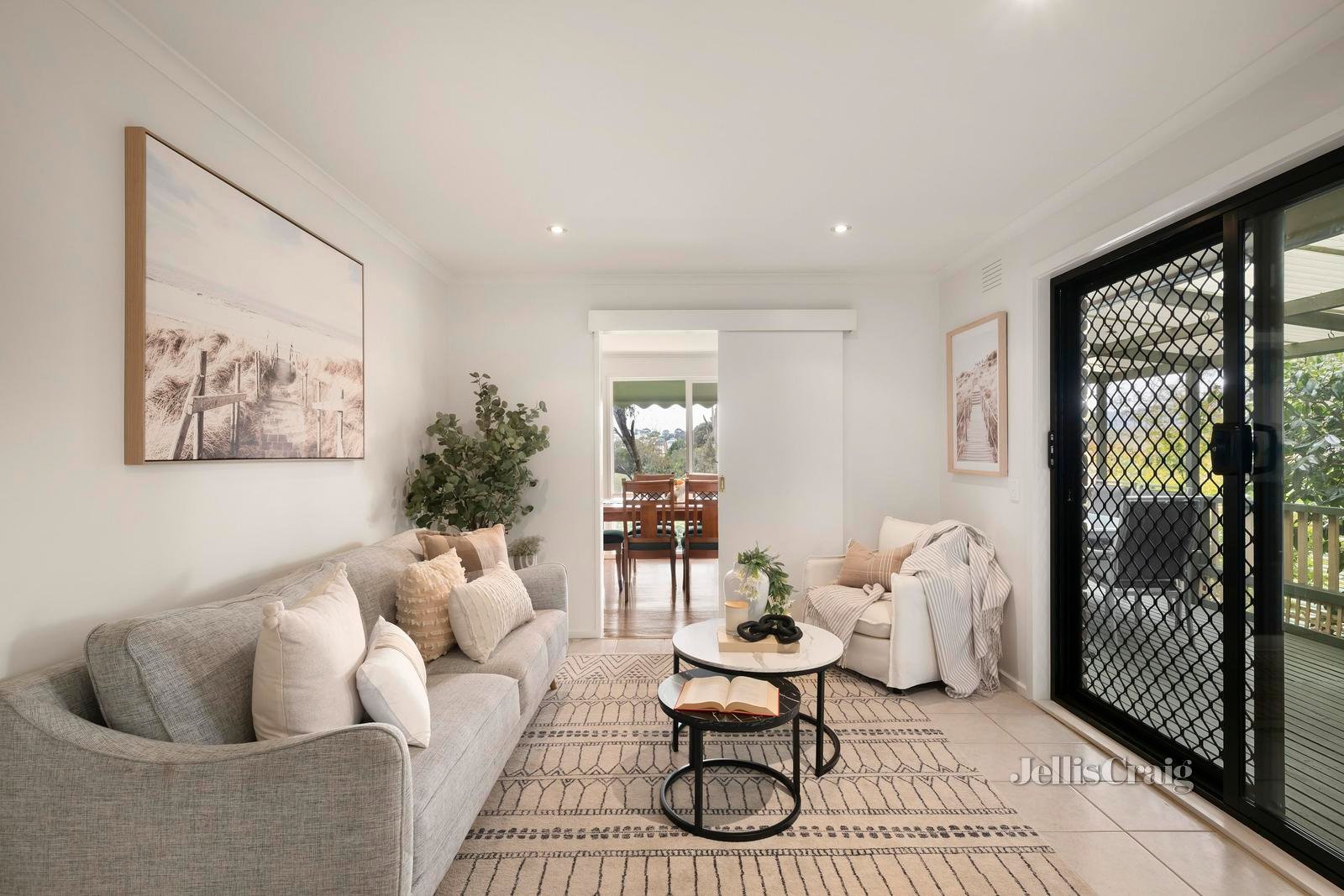 56 Bimbadeen Drive, Mooroolbark image 10