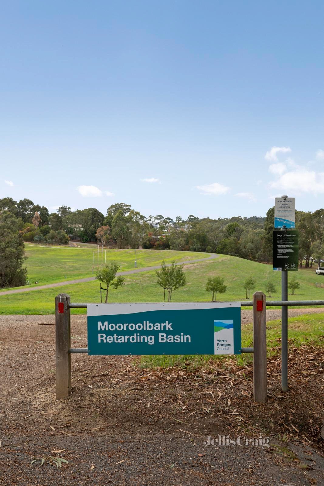 56 Bimbadeen Drive, Mooroolbark image 22