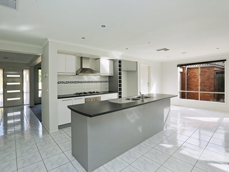 56 Buckingham Street, Lara image 2