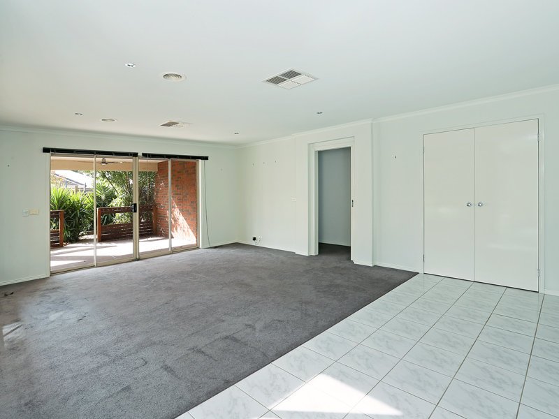 56 Buckingham Street, Lara image 5
