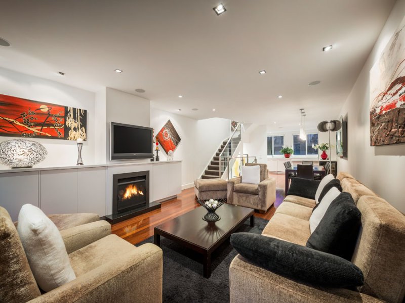 56 Canterbury Place, Middle Park image 2
