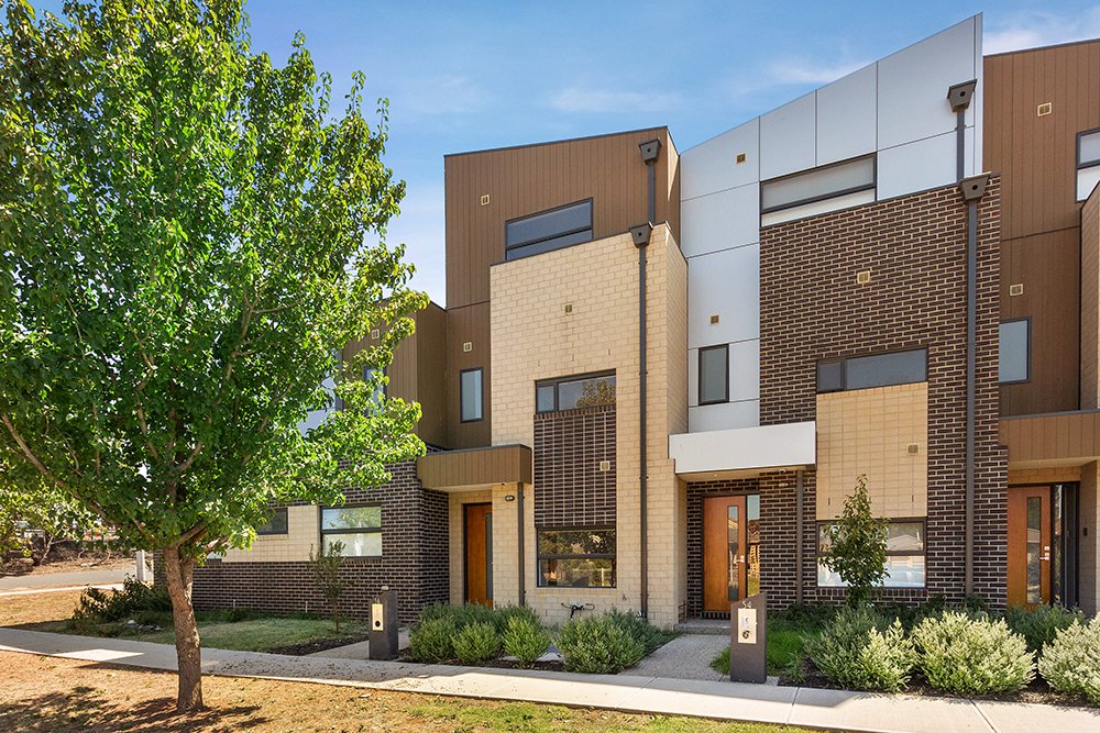 56 Collier Place, STRATHMORE HEIGHTS VIC 3041