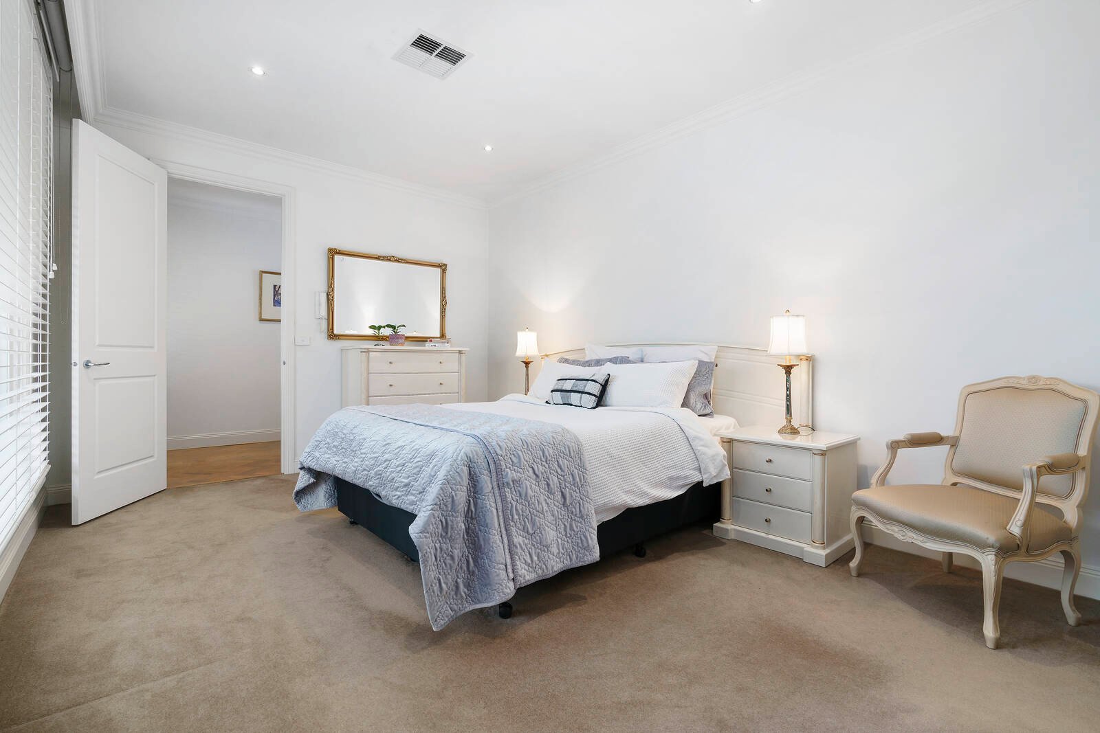 Property Gallery Thumbnail 5