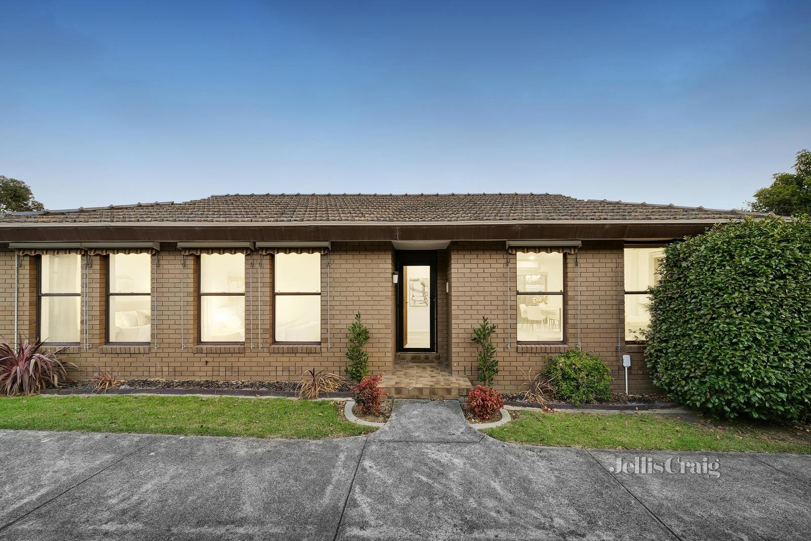 5/6 Edith Street, Glen Waverley image 1