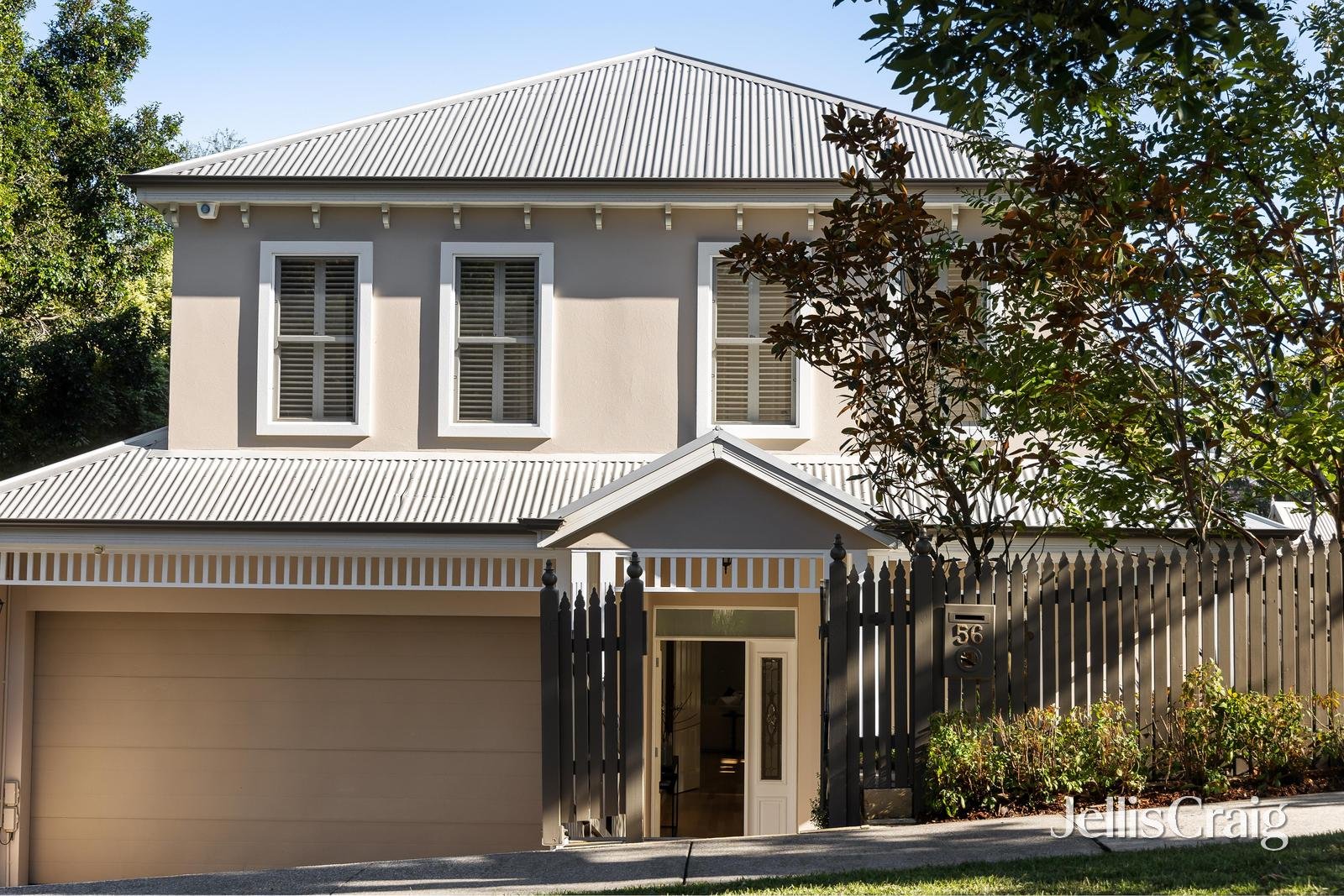 56 Essex Road, Surrey&nbsp;Hills image 1