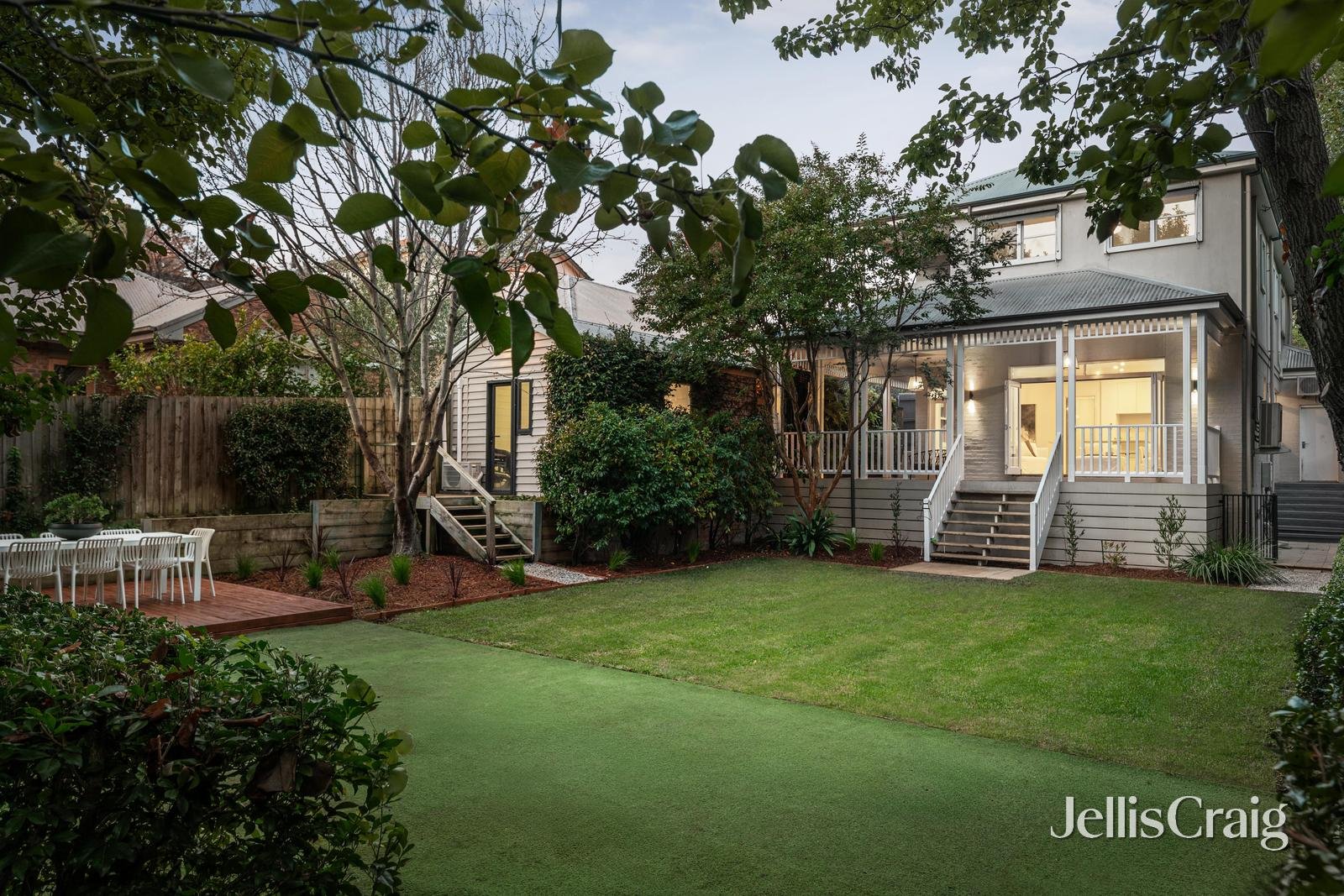 56 Essex Road, Surrey&nbsp;Hills image 2