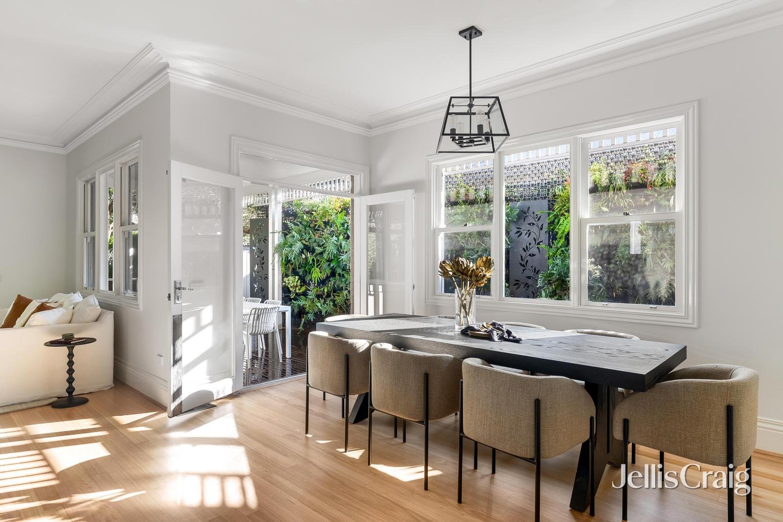 56 Essex Road, Surrey&nbsp;Hills image 7