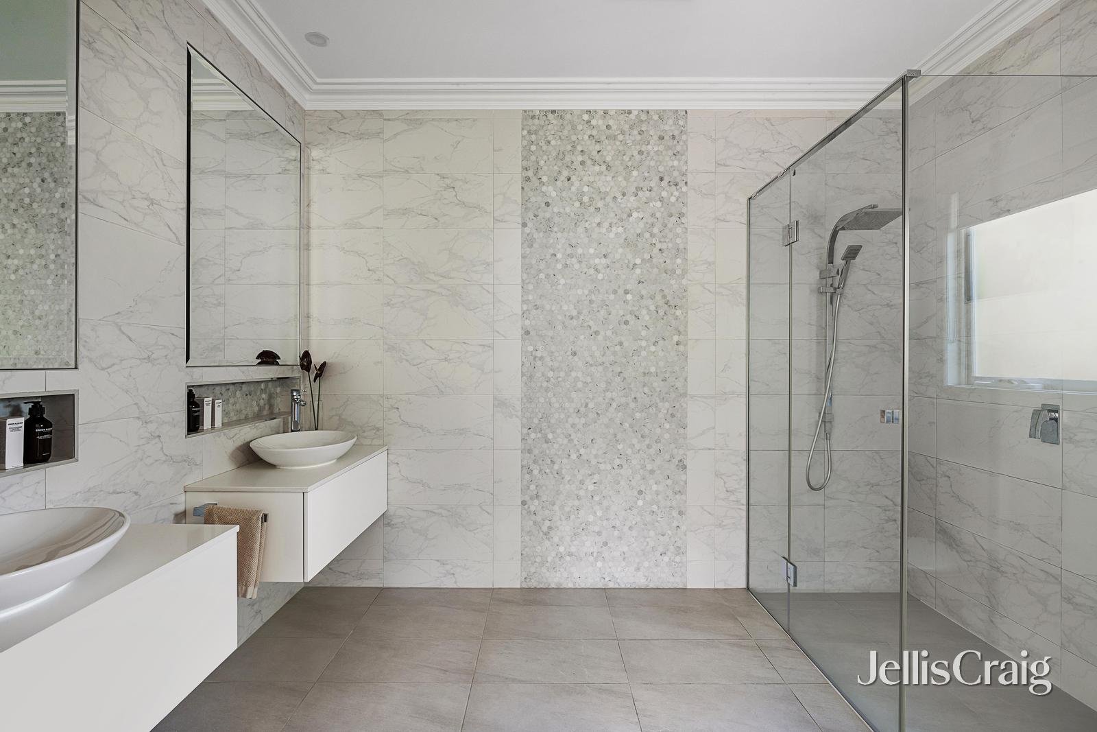 56 Essex Road, Surrey&nbsp;Hills image 10