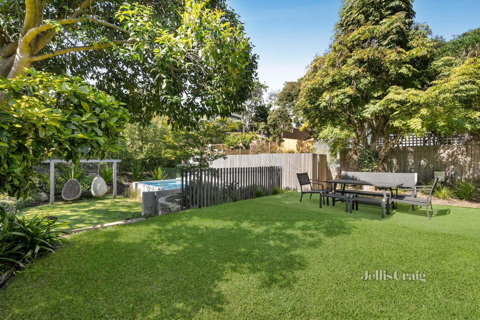 56 Fern Grove, Rye image 15