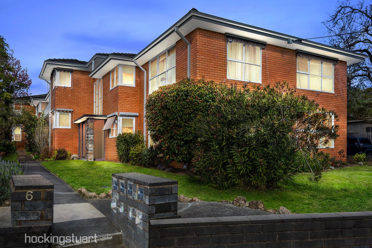 5/6 Leopold Crescent, Mont Albert image 1