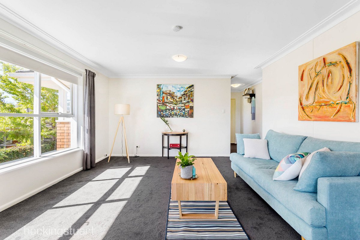 5/6 Leopold Crescent, Mont Albert image 3