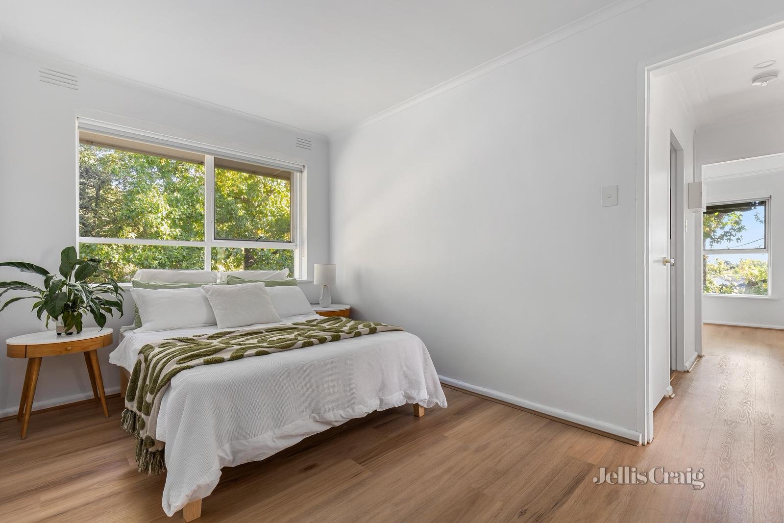 5/6 Leopold Crescent, Mont Albert image 7