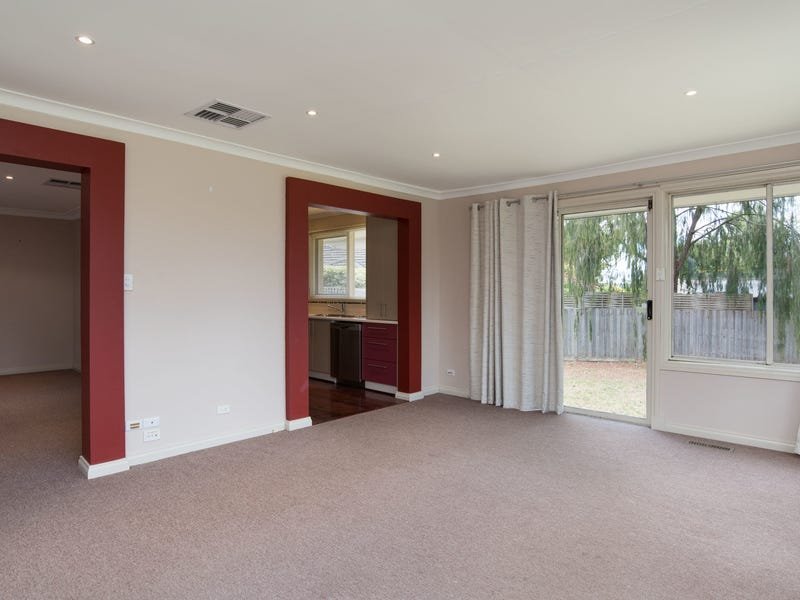 56 Lyons Road, Croydon North image 6