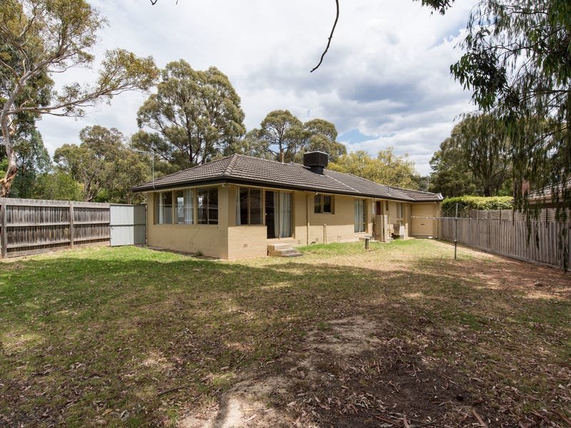 56 Lyons Road, Croydon North image 11