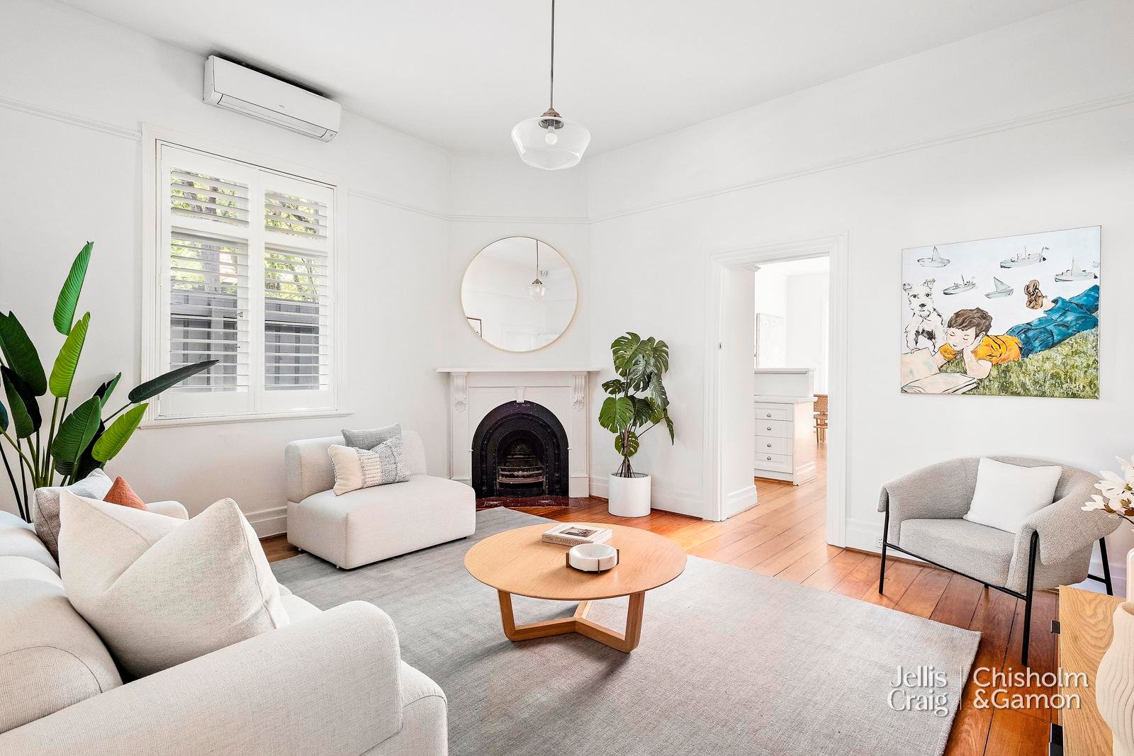 56 Milton Street, Elwood image 2