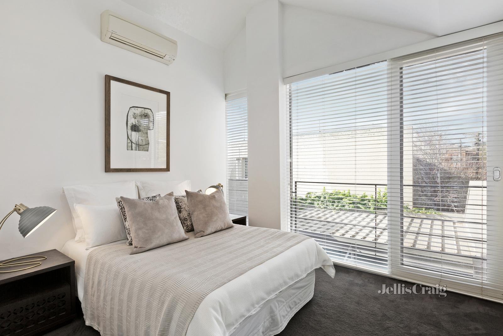 56 Moore Street, South Yarra image 6