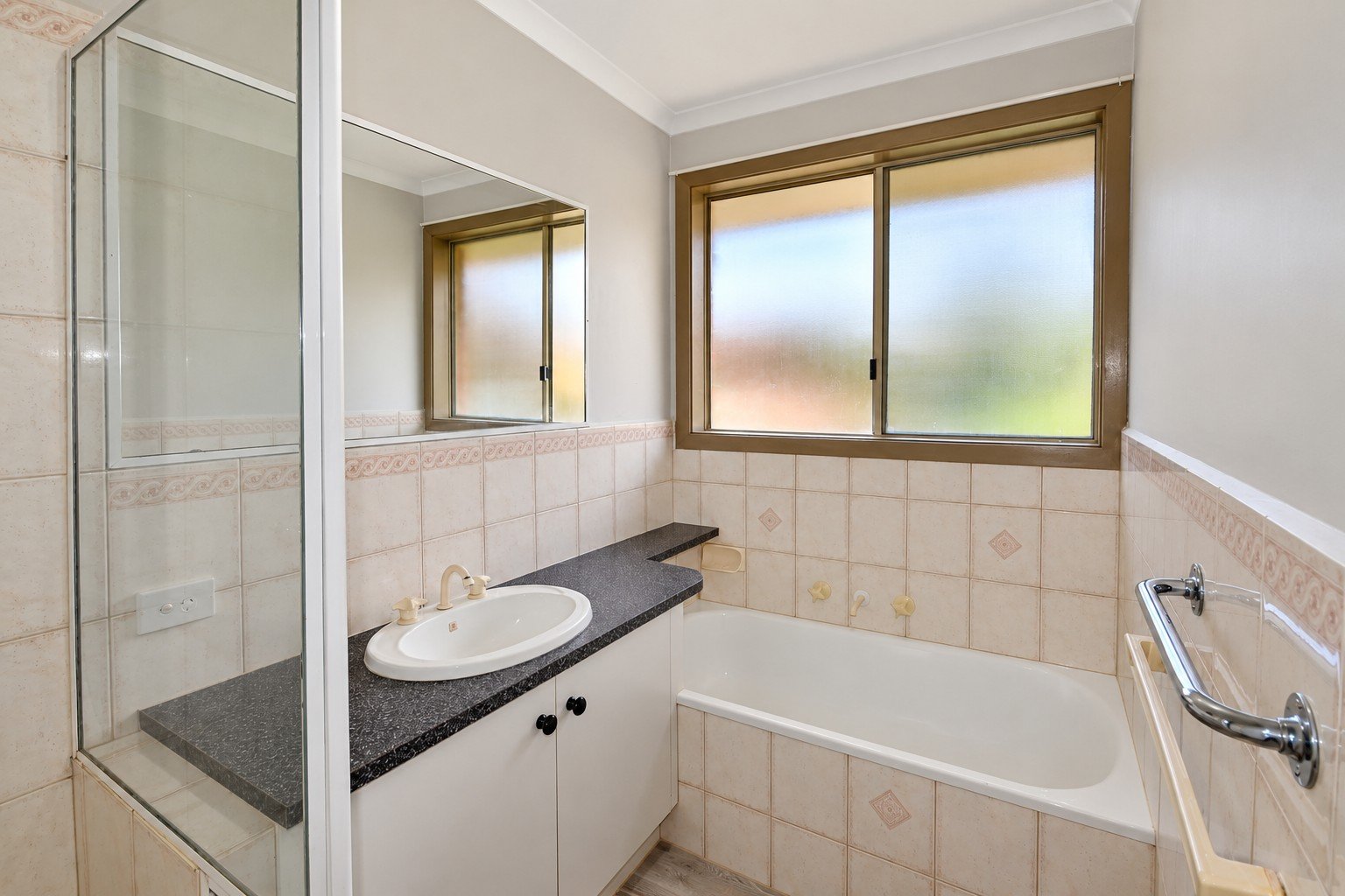 5/6 Mount View Parade, Mooroolbark image 8