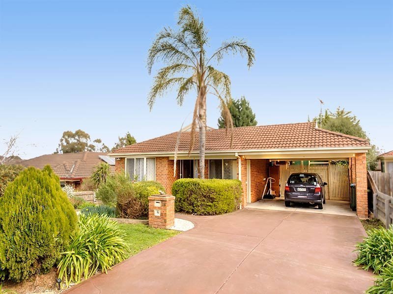 56 Mulduri Cres, Croydon South image 1