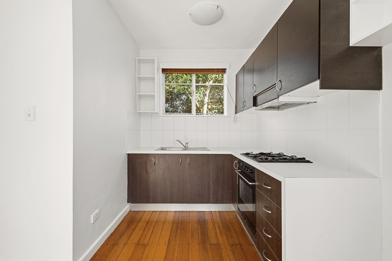 5/6 Newman Avenue, Carnegie image 2
