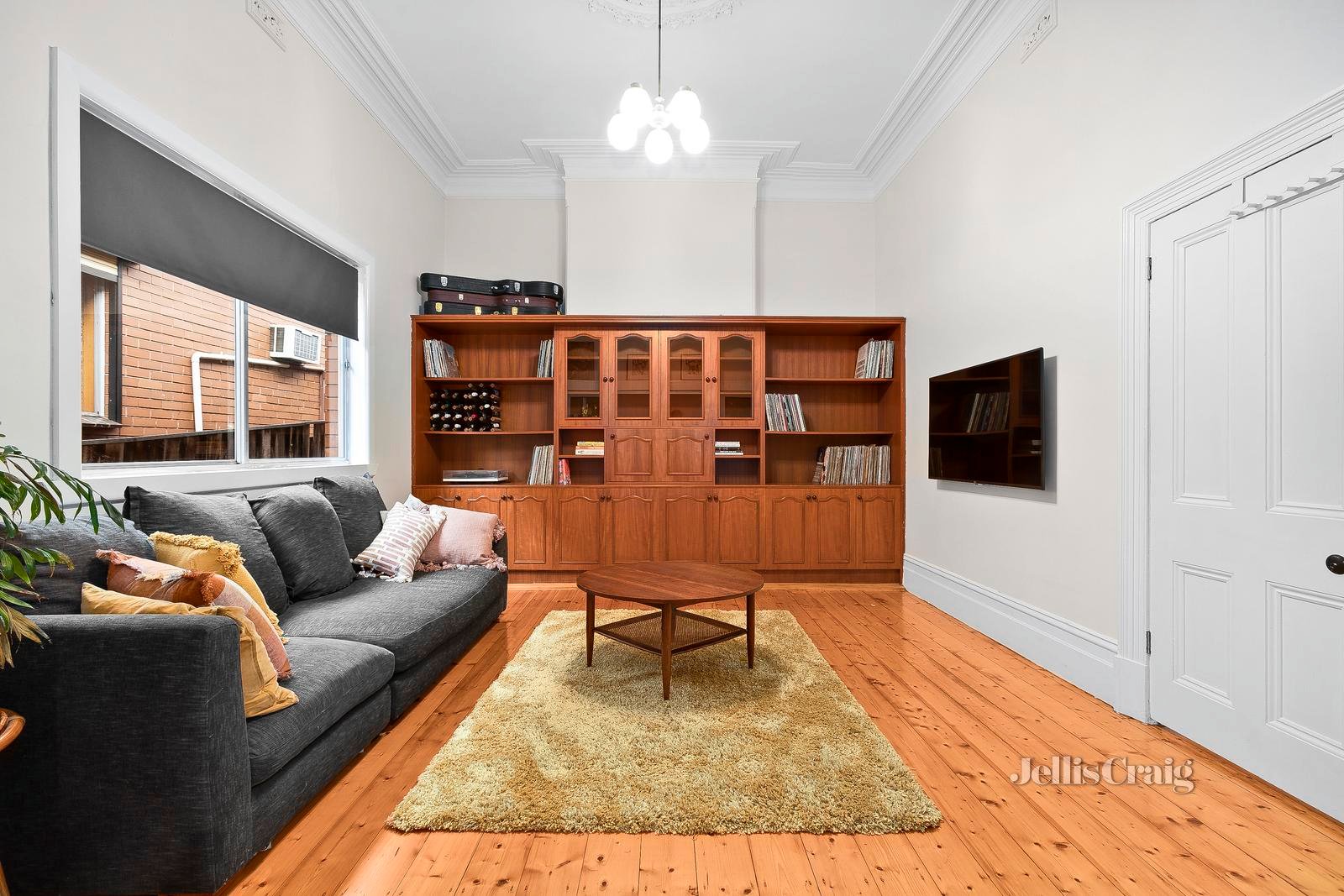 56 Ngarveno Street, Moonee Ponds image 3