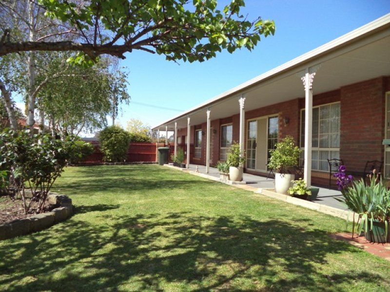 56 Northview Drive, Leopold image 1