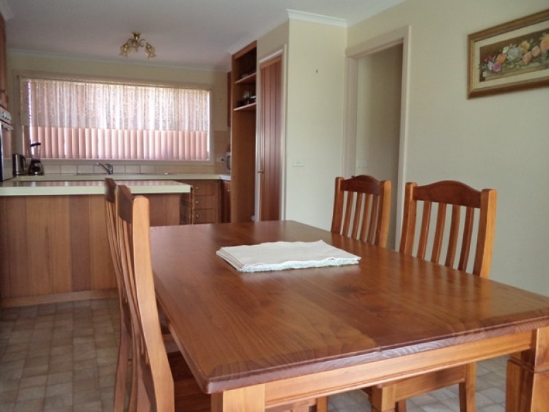 56 Northview Drive, Leopold image 5