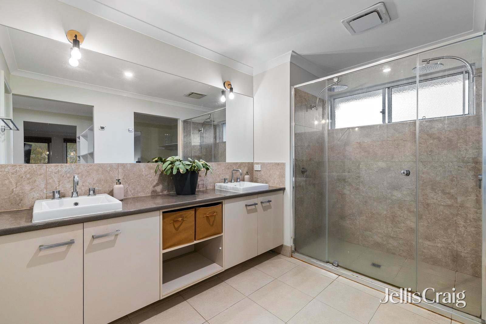 56 Oceanic Drive, Safety&nbsp;Beach image 10