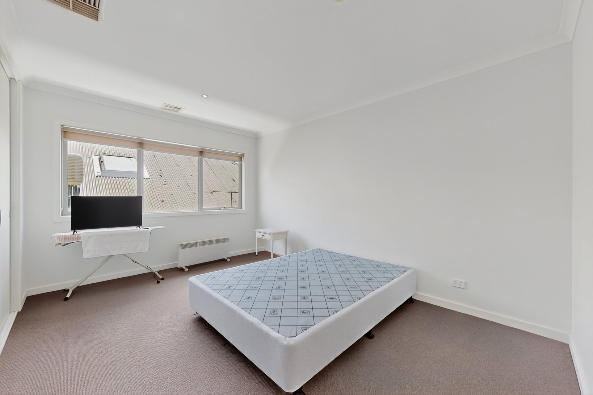 56 Ogilvie Street, Essendon image 12